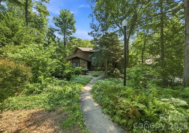 2nd image of 98 Laurelwood Cir W #6, Hendersonville, NC 28791 | MLS# 4412946