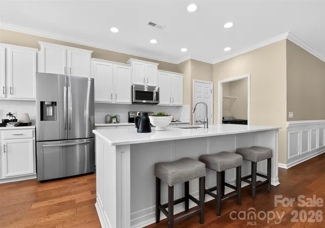 Photo 3 of Sale Pending at 2015 Vermount Way, Fort Mill, SC 29707 | MLS# 4412967 | Listing updated on 2026-10-18