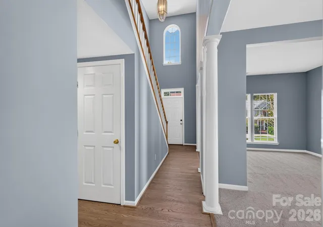 Photo 2 of Single family home for sale at 728 Knightswood Rd, Fort Mill, SC 29708 | MLS# 4412994 | Listing updated on 2026-09-30