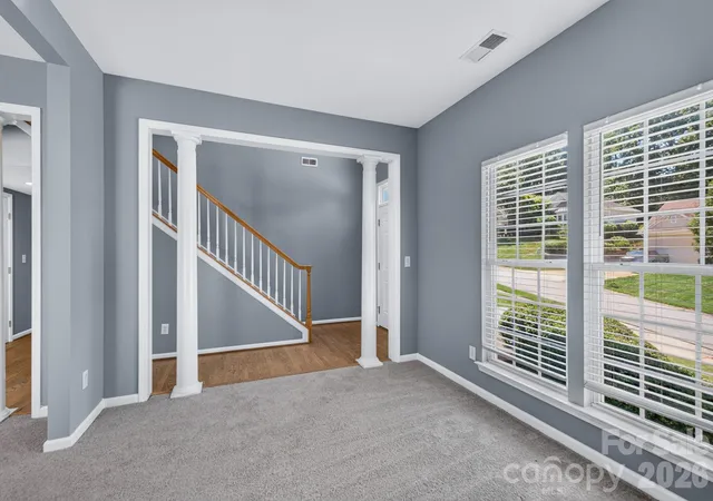 Photo 3 of Single family home for sale at 728 Knightswood Rd, Fort Mill, SC 29708 | MLS# 4412994 | Listing updated on 2026-09-30