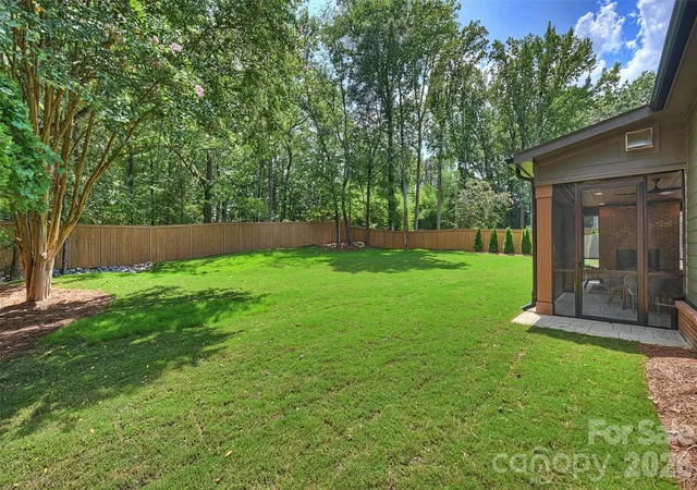 40th image of 2409 Brandermill Pl, Charlotte, NC 28226 | MLS# 4412996