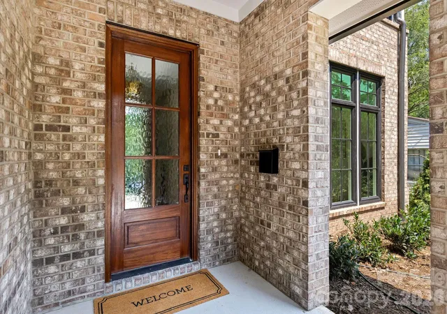 2nd image of 815 Manhasset Rd, Charlotte, NC 28209 | MLS# 4413025