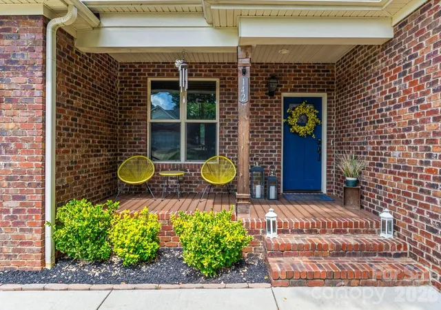 Photo 2 of Single family home for sale at 142 Bald Cypress Ln, Mooresville, NC 28115 | MLS# 4413039 | Listing updated on 2026-09-05
