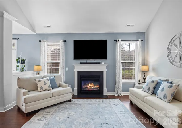 Photo 3 of Single family home for sale at 2467 Chatham Dr, Fort Mill, SC 29707 | MLS# 4413042 | Listing updated on 2026-09-28