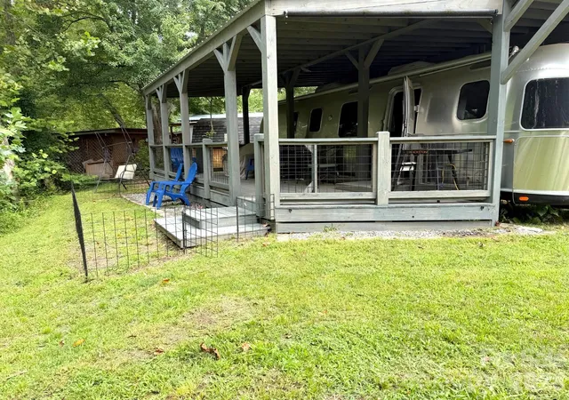 2nd image of 30 Aqua Vista Loop, Waynesville, NC 28785 | MLS# 4413050