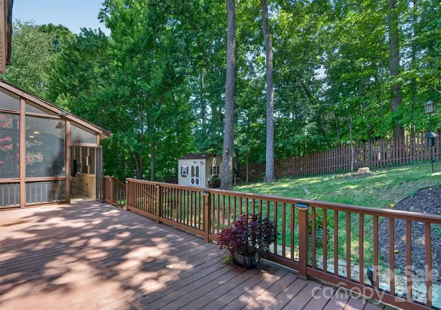 40th image of 8011 Alba Ct, Charlotte, NC 28269 | MLS# 4413059