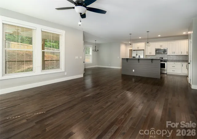 Photo 3 of Single family home for sale at 208 Robinson Holw Dr, Candler, NC 28715 | MLS# 4413060 | Listing updated on 2026-08-31