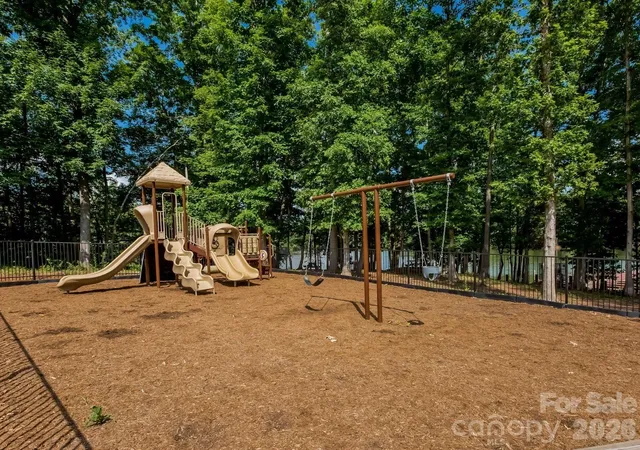 47th image of 4185 La Crema Dr, Charlotte, NC 28214 | MLS# 4413064