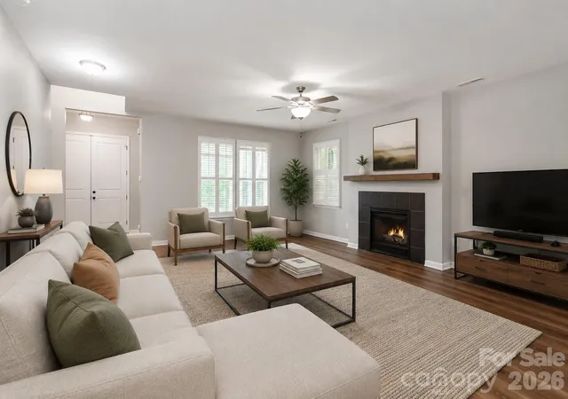 Photo 3 of Single family home for sale at 3021 Cresthill Dr, Charlotte, NC 28212 | MLS# 4413066 | Listing updated on 2026-09-22