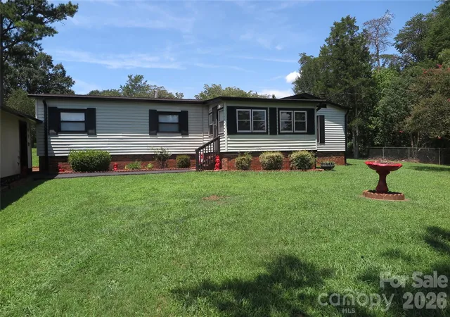 Photo 1 of Single family home for sale at 1042 Bexley Ln, Lincolnton, NC 28092 | MLS# 4413078 | Listing updated on 2026-08-11