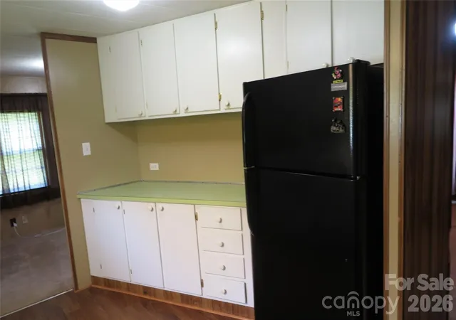 Photo 3 of Single family home for sale at 1042 Bexley Ln, Lincolnton, NC 28092 | MLS# 4413078 | Listing updated on 2026-10-24
