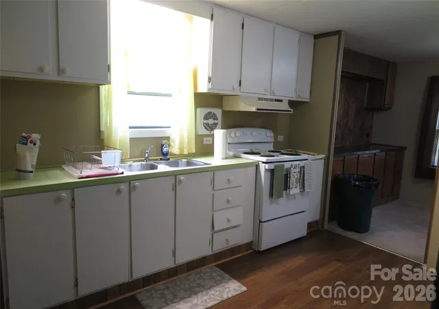 Photo 4 of Single family home for sale at 1042 Bexley Ln, Lincolnton, NC 28092 | MLS# 4413078 | Listing updated on 2026-10-24
