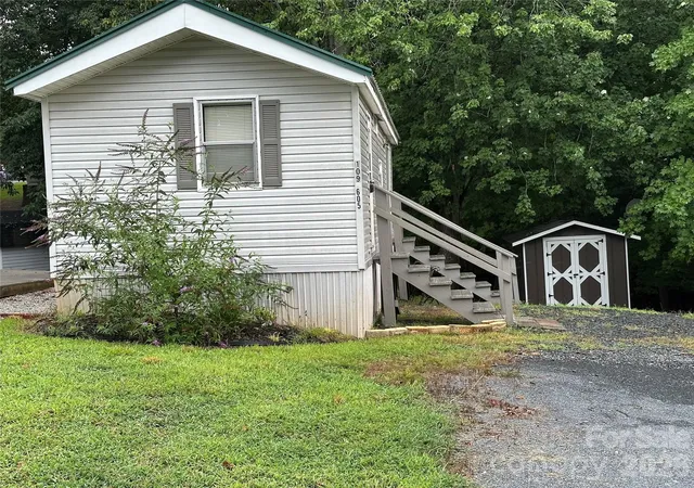 2nd image of 109 Hummingbird Cir, New London, NC 28127 | MLS# 4413096