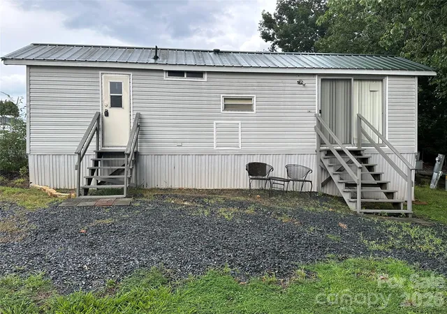 3rd image of 109 Hummingbird Cir, New London, NC 28127 | MLS# 4413096