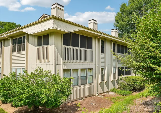 28th image of 1106 Abbey Cir, Asheville, NC 28805 | MLS# 4413103