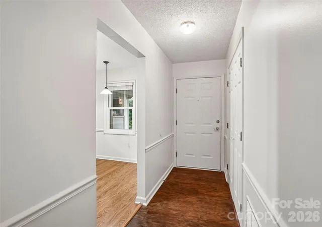 Listing Photo 5 - Condo for sale in building located at 1106 Abbey Cir, Asheville, NC 28805