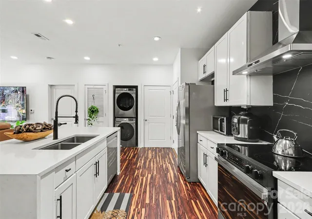Photo 4 of Condo for sale at 630 Calvert St #Unit 1101, Charlotte, NC 28208 | MLS# 4413119 | Listing updated on 2026-09-30