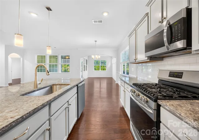 2nd image of 14012 Asbury Park Rd, Huntersville, NC 28078 | MLS# 4413138