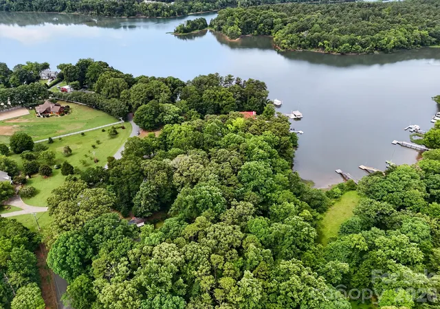 3rd image of 11211 Arthur Auten Rd, Huntersville, NC 28078 | MLS# 4413146
