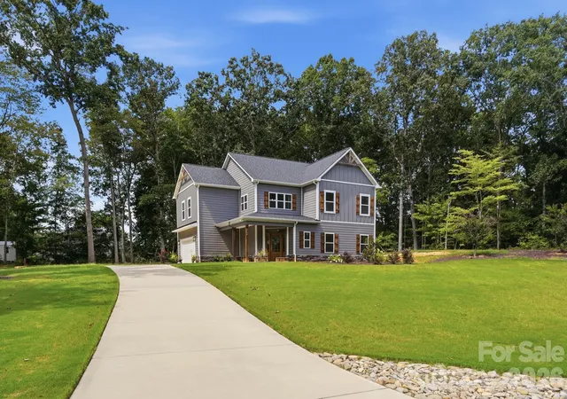 Photo 3 of Single family home for sale at 2704 Yellow Bell Way, Monroe, NC 28112 | MLS# 4413167 | Listing updated on 2026-09-20