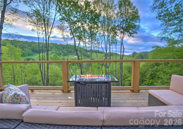 Photo 1 of Single family home for sale at 145 Banjo Ln, Waynesville, NC 28785 | MLS# 4413174 | Listing updated on 2026-10-01