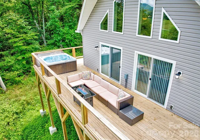 3rd image of 145 Banjo Ln, Waynesville, NC 28785 | MLS# 4413174