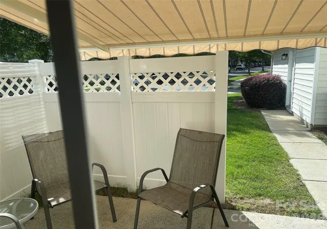 3rd image of 1158 Hammond Dr, Matthews, NC 28104 | MLS# 4413176