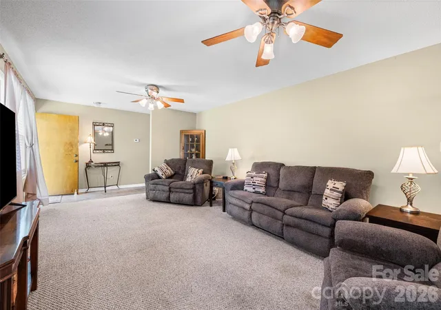 Photo 4 of Single family home for sale at 1615 Harris Rd, Fort Mill, SC 29708 | MLS# 4413178 | Listing updated on 2026-08-20