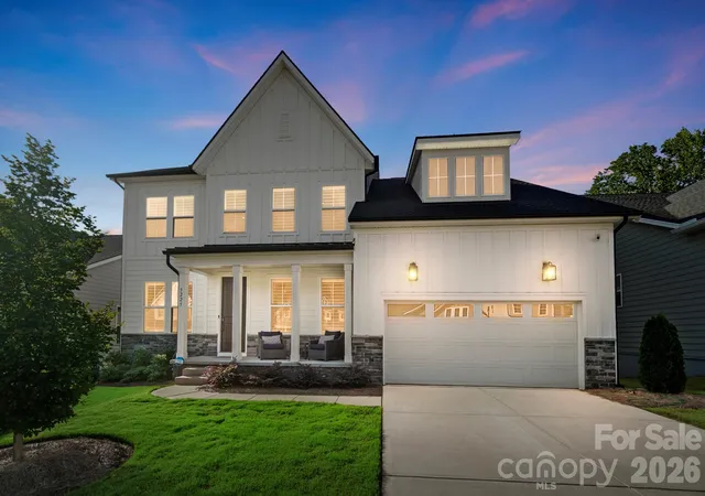 Photo 1 of Single family home for sale at 5225 Glenwalk Dr, Charlotte, NC 28269 | MLS# 4413191 | Listing updated on 2026-09-14
