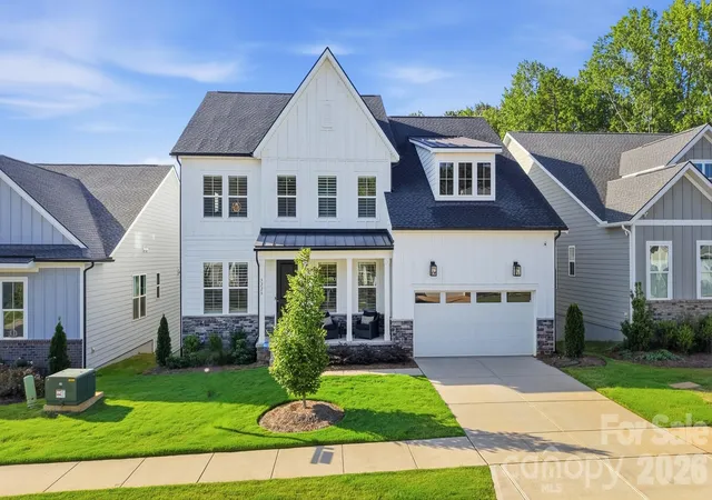 2nd image of 5225 Glenwalk Dr, Charlotte, NC 28269 | MLS# 4413191