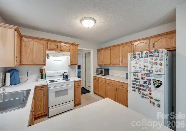 Photo 3 of Single family home for sale at 231 Roberts Ave, York, SC 29745 | MLS# 4413194 | Listing updated on 2026-08-14