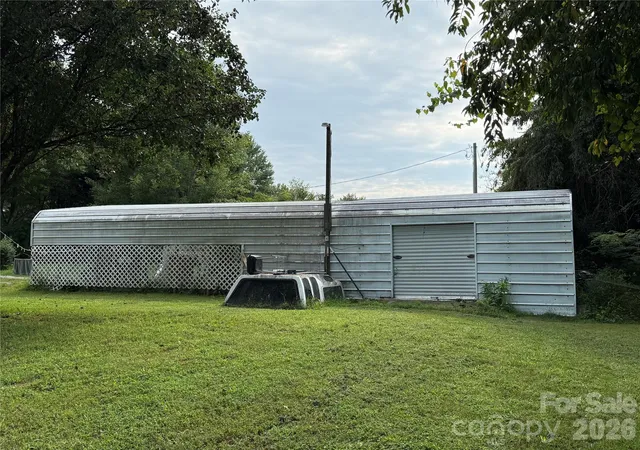 Photo 17 of Single family home for sale at 75 Mountain View Dr, Taylorsville, NC 28681 | MLS# 4413223 | Listing updated on 2026-08-15