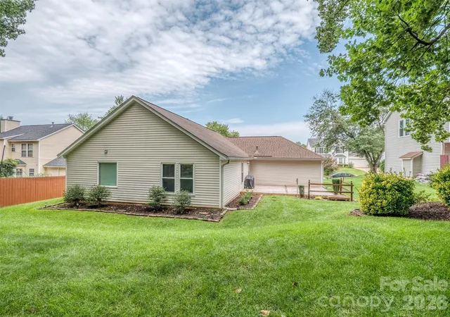 26th image of 4522 Avalon Forest Ln, Charlotte, NC 28269 | MLS# 4413237