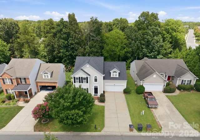 3rd image of 1002 Canopy Dr, Indian Trail, NC 28079 | MLS# 4413250