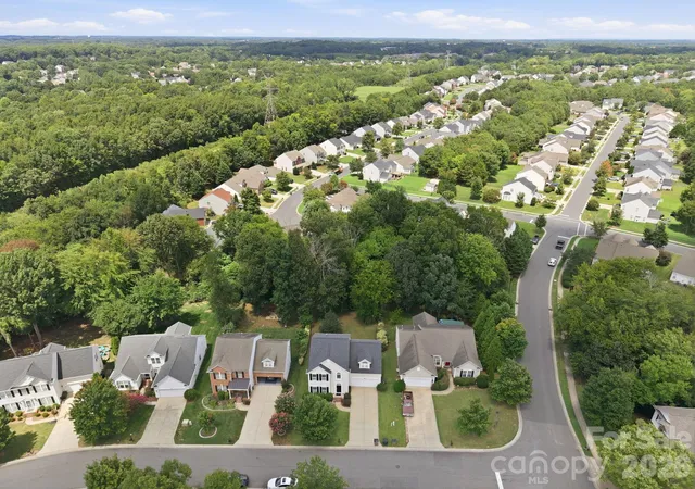 4th image of 1002 Canopy Dr, Indian Trail, NC 28079 | MLS# 4413250