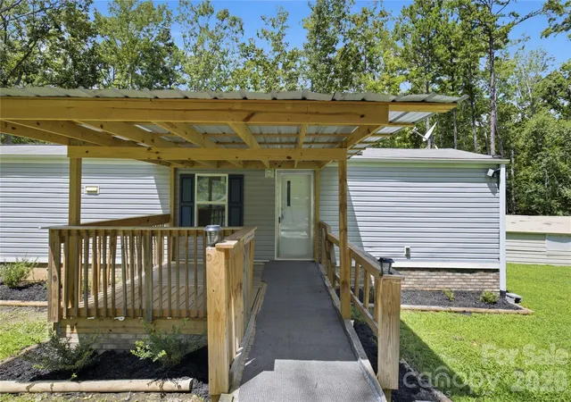 Photo 2 of Single family home for sale at 790 Lookout Tower Rd, Blacksburg, SC 29702 | MLS# 4413251 | Listing updated on 2026-08-24