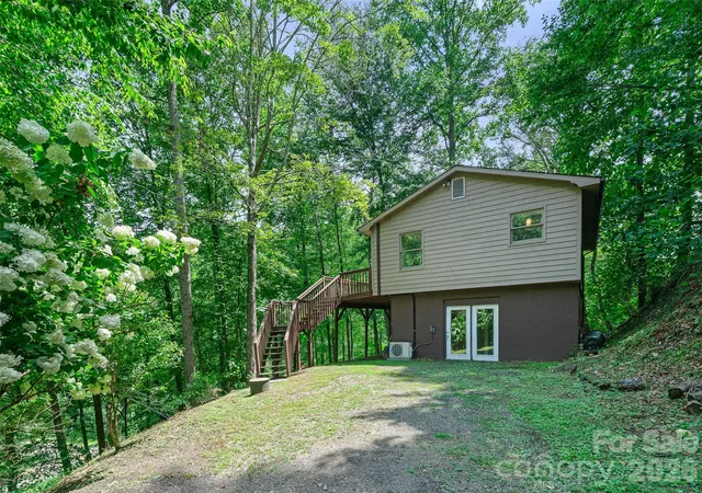 Photo 2 of Single family home for sale at 9851 Double Is Rd, Green Mountain, NC 28740 | MLS# 4413252 | Listing updated on 2026-09-03
