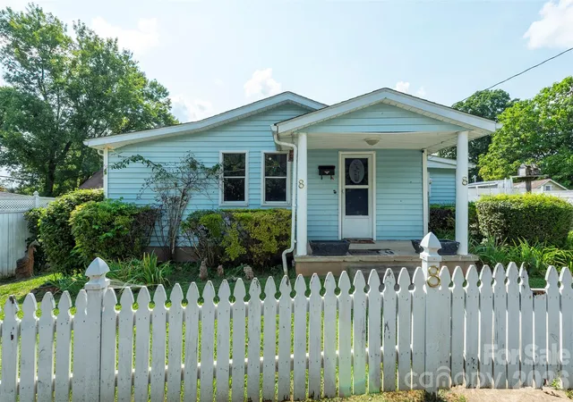1st image of 8 First St, Asheville, NC 28803 | MLS# 4413257