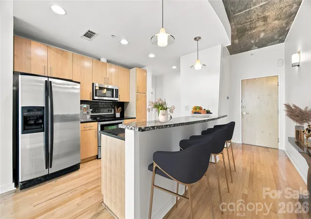 5th image of 210 N Church St #1606, Charlotte, NC 28202 | MLS# 4413259