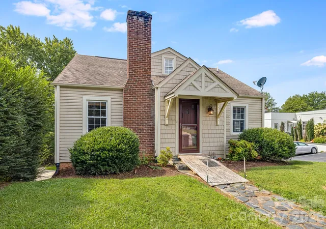 2nd image of 1 Hamburg Mountain Rd, Weaverville, NC 28787 | MLS# 4413279
