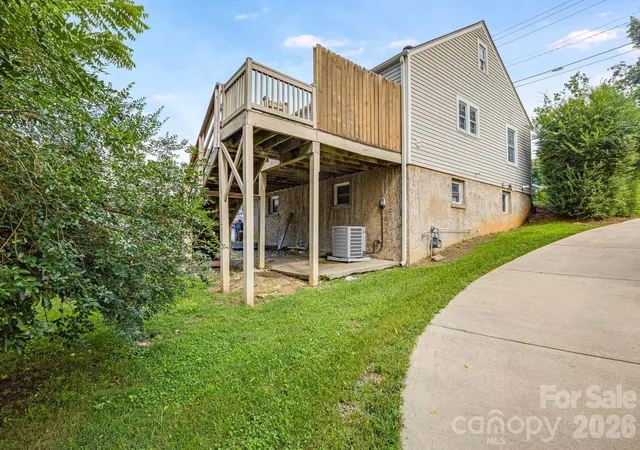 43rd image of 1 Hamburg Mountain Rd, Weaverville, NC 28787 | MLS# 4413279