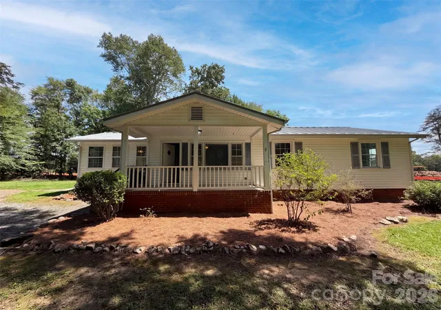 1st image of 5100 Robinwood Dr, Charlotte, NC 28215 | MLS# 4413281