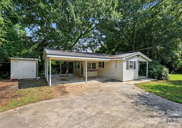 3rd image of 14059 W Hwy 55 Hwy, Blacksburg, SC 29702 | MLS# 4413284