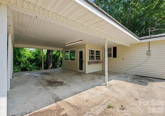 4th image of 14059 W Hwy 55 Hwy, Blacksburg, SC 29702 | MLS# 4413284