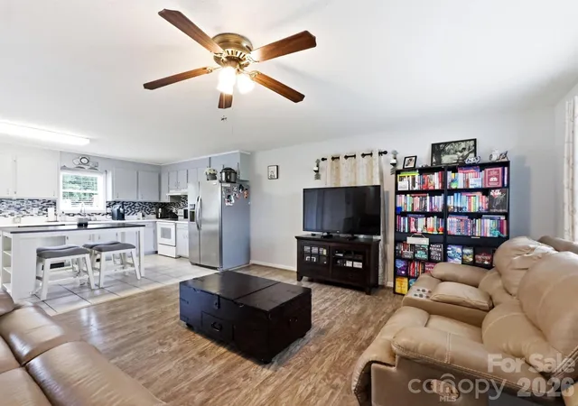 5th image of 34295 Springdale Dr, New London, NC 28127 | MLS# 4413292