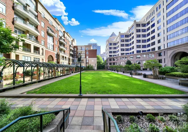 2nd image of 400 N Church St, Charlotte, NC 28202
