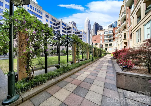 36th image of 400 N Church St #516, Charlotte, NC 28202 | MLS# 4413295