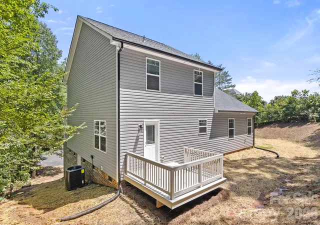 48th image of 2595 Henry Falls Dr, Hickory, NC 28602 | MLS# 4413299