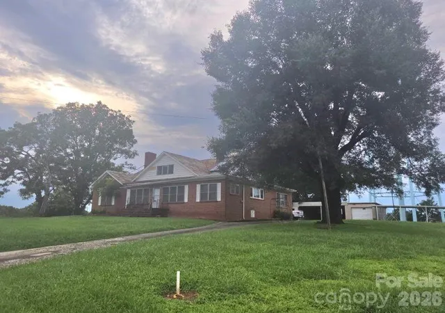 3rd image of 1312 Salem Rd, Morganton, NC 28655 | MLS# 4413302