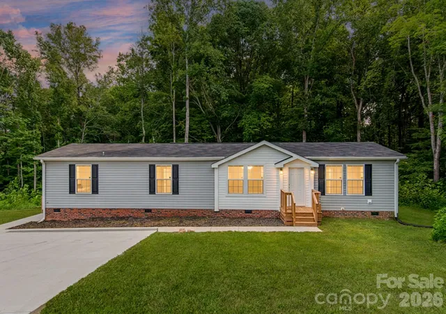 1st image of 7822 Stillwater Dr, Sherrills Ford, NC 28673 | MLS# 4413305